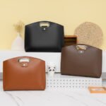 Brown Fashion: A Handbag That Interprets Fashion and Practicality