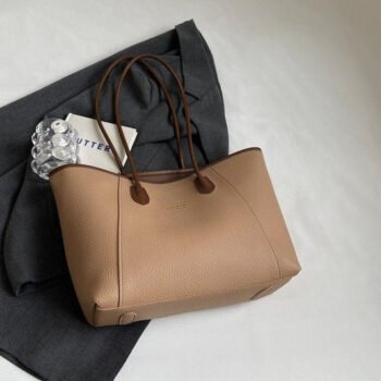 299.9USD--Simple and Elegant, a Versatile Choice - Handbag